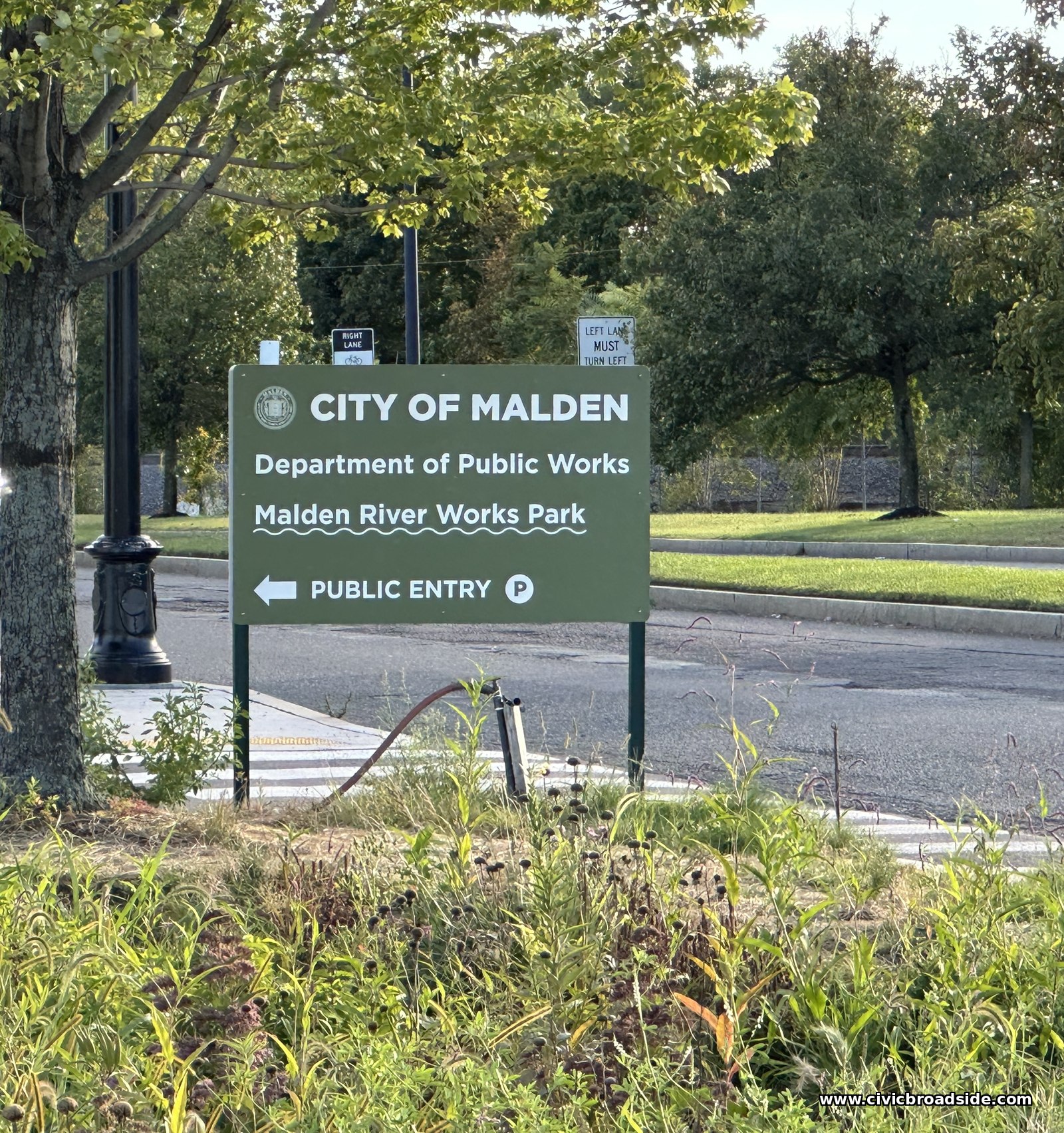 Public entry point to the Malden River Works Park